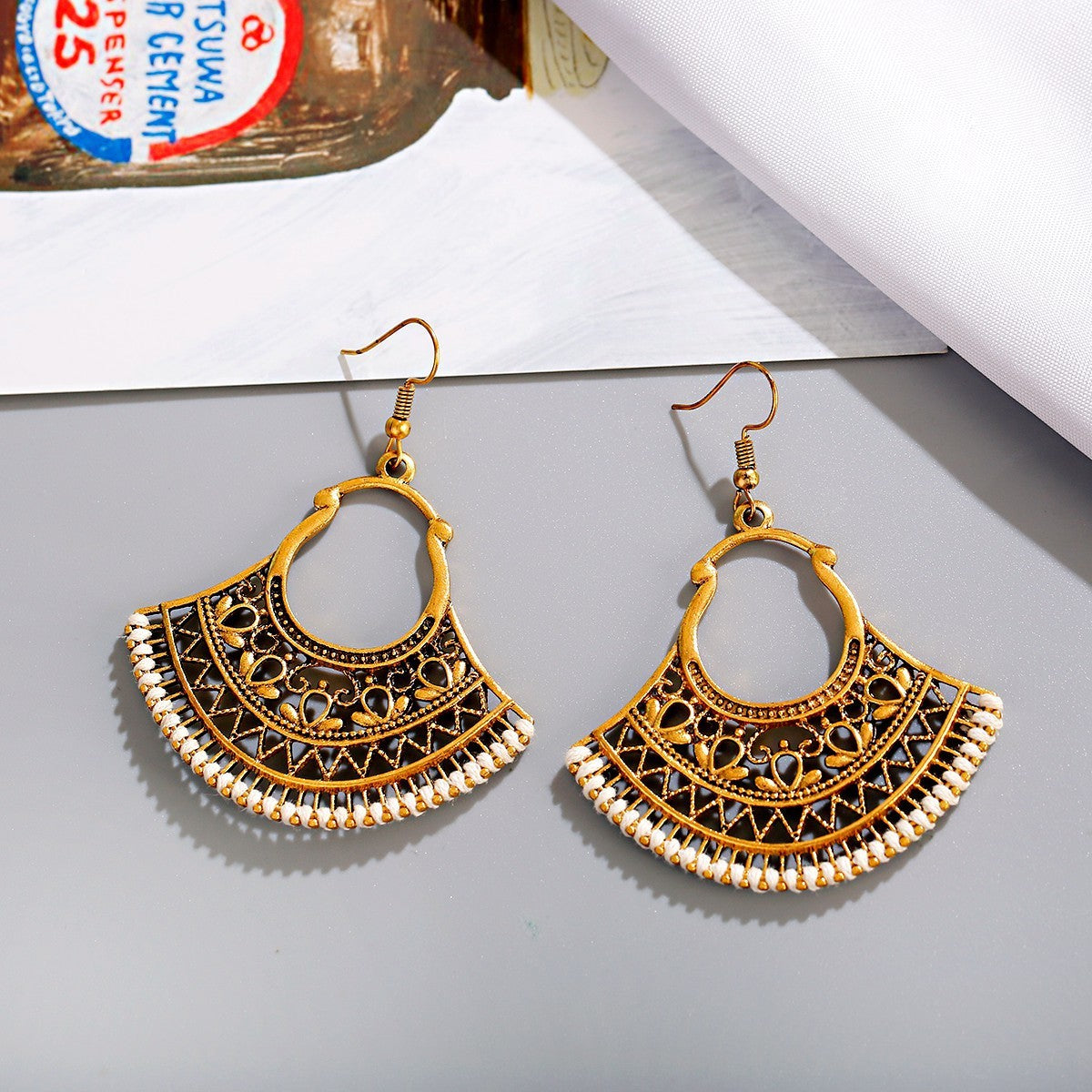 Bohemian Vintage Earrings: Simple Hollow Design for Effortless Elegance