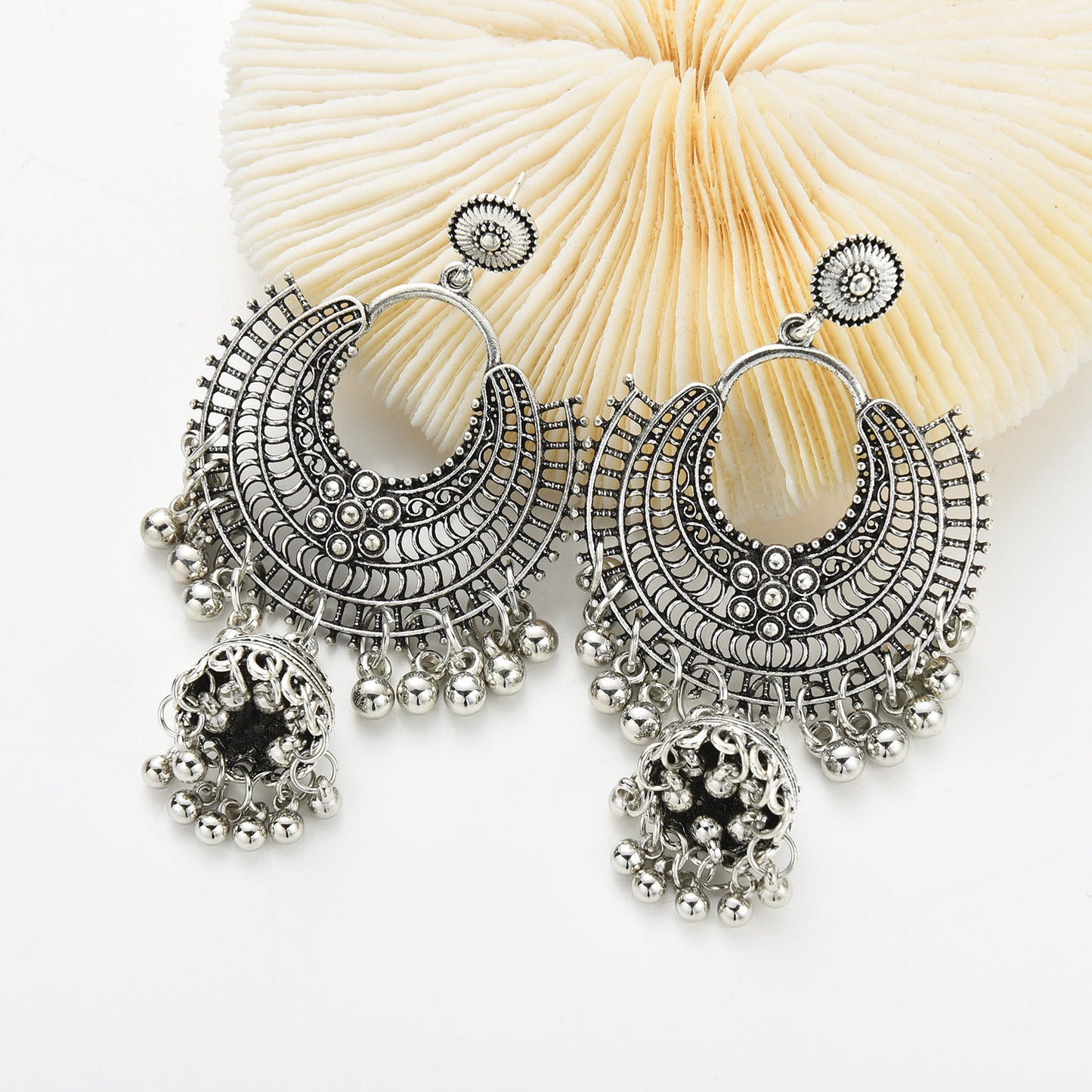 Chic Vintage Bell Bohemian Fan Earrings – Perfect for Any Outfit