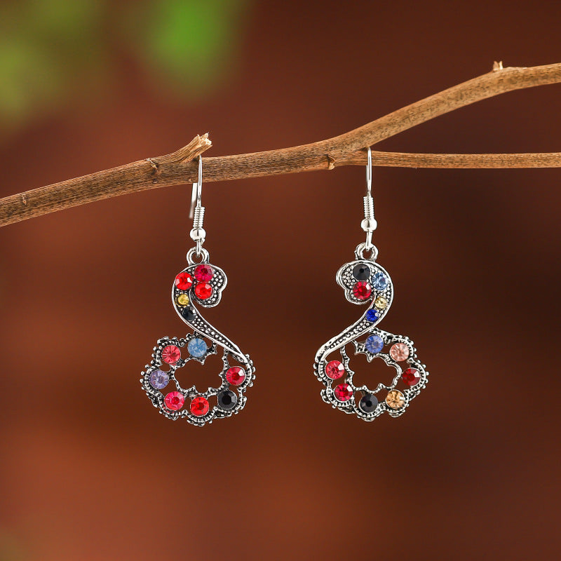 Enhance Your Look: Vintage Style Drop Earrings With Dazzling Diamonds