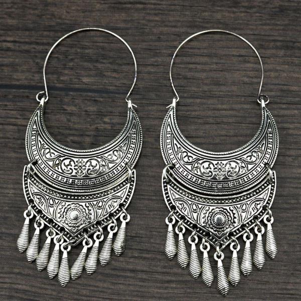 Rehaussez votre style avec des boucles d'oreilles à pampilles en forme de lune de style bohème antique tribal