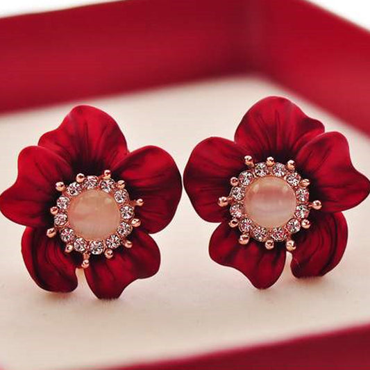 Timeless Vintage Camellia Flower Diamond Earrings: Elegance for Every Occasion