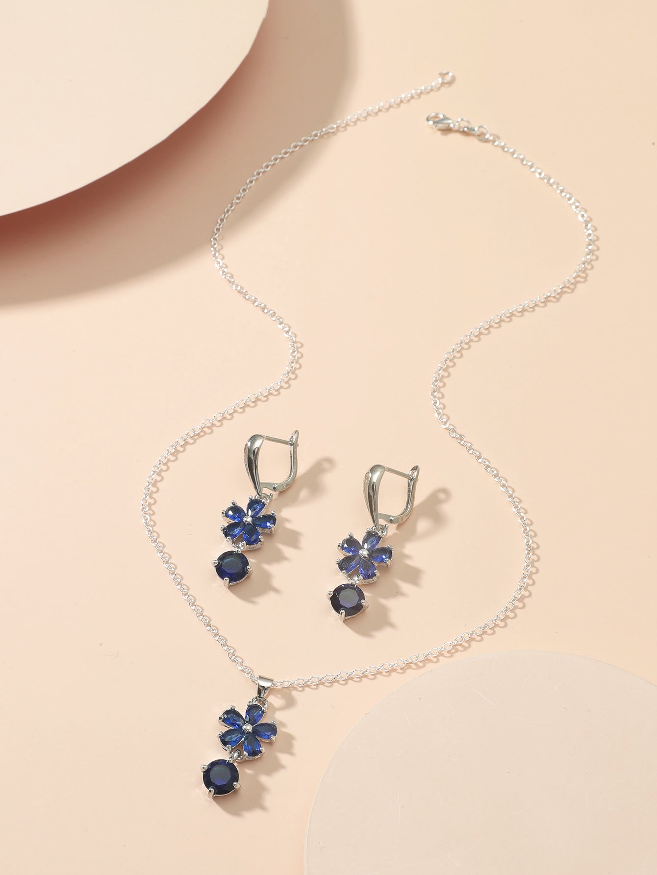 Elevate Your Style: Stunning Women’s Gemstone Necklace and Earring Set