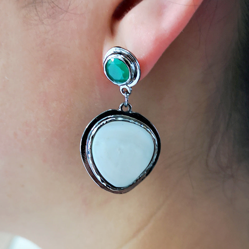 Discover Unique Vintage Earrings: Timeless Style for Any Occasion