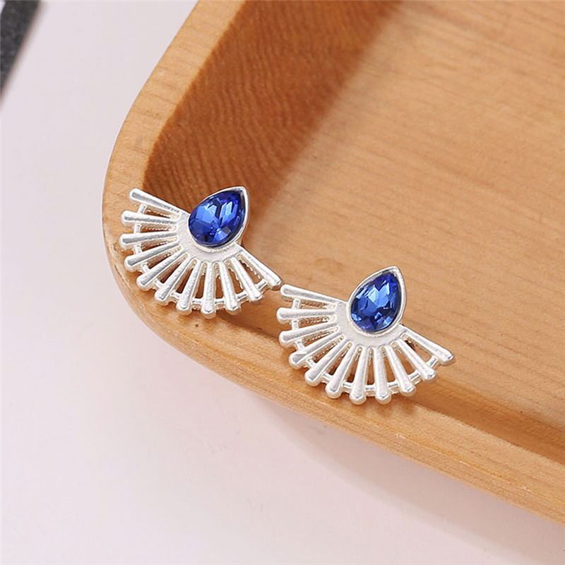 Chic Bohemian Vintage Stud Earrings: Perfect Accessory for Women’s Style.