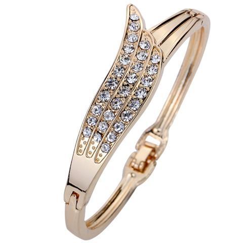 Sparkling Full Diamond Angel Wing Bracelet: Perfect for Any Occasion