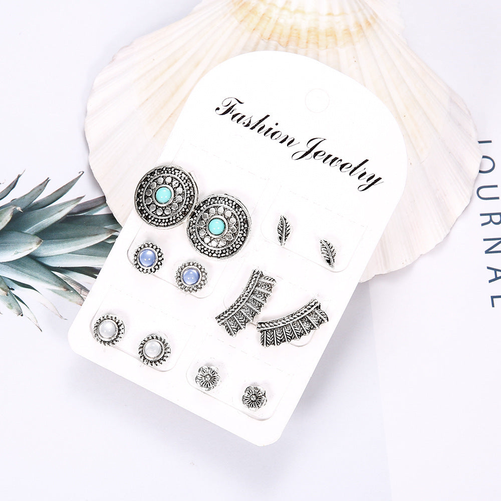 Chic Vintage Earrings Set: Embrace Classic Elegance for Every Occasion