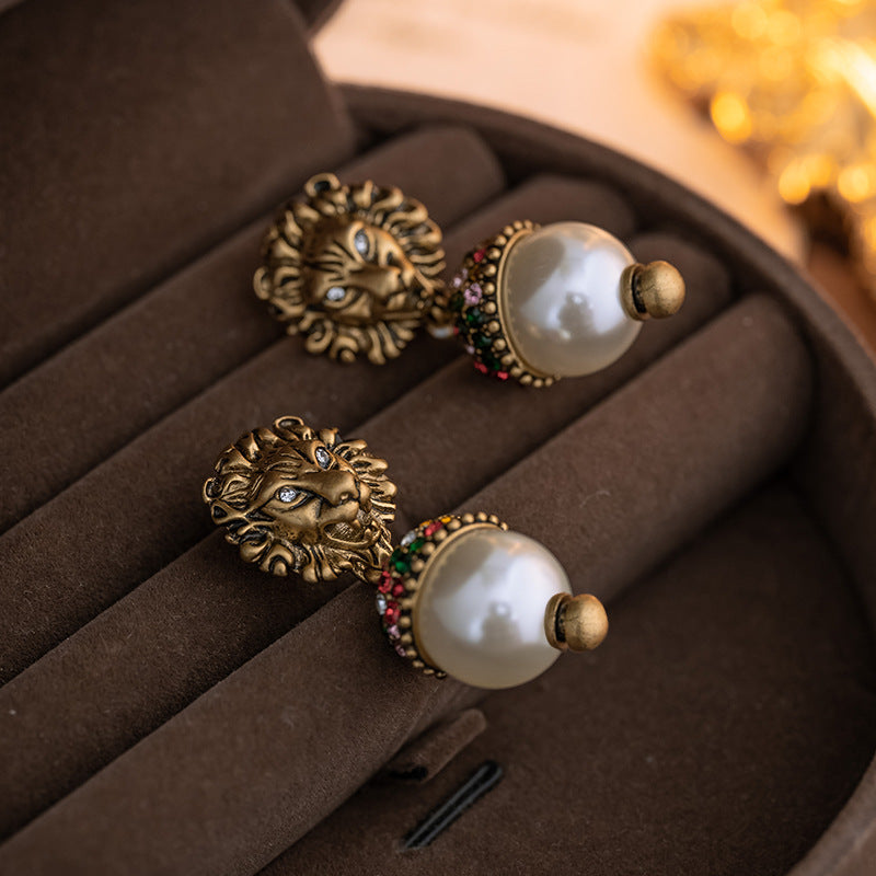 Luxurious Lion Head Vintage Pearl Earrings: Enhance Your Unique Look