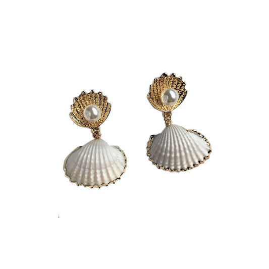 Elegant Vintage Beach Shell Earrings with Pearls for Timeless Charm