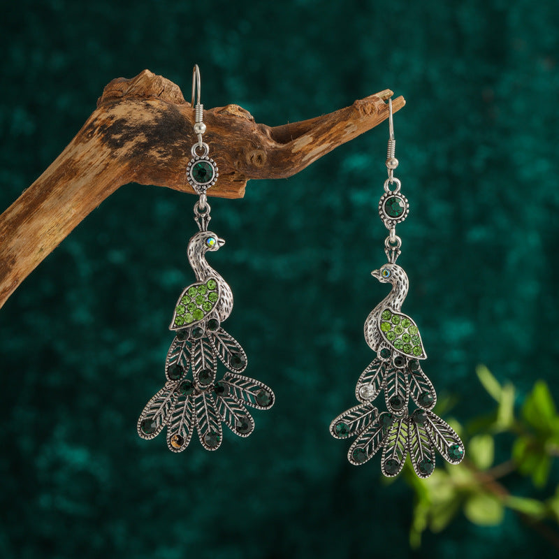 Enhance Your Look: Vintage Style Drop Earrings With Dazzling Diamonds