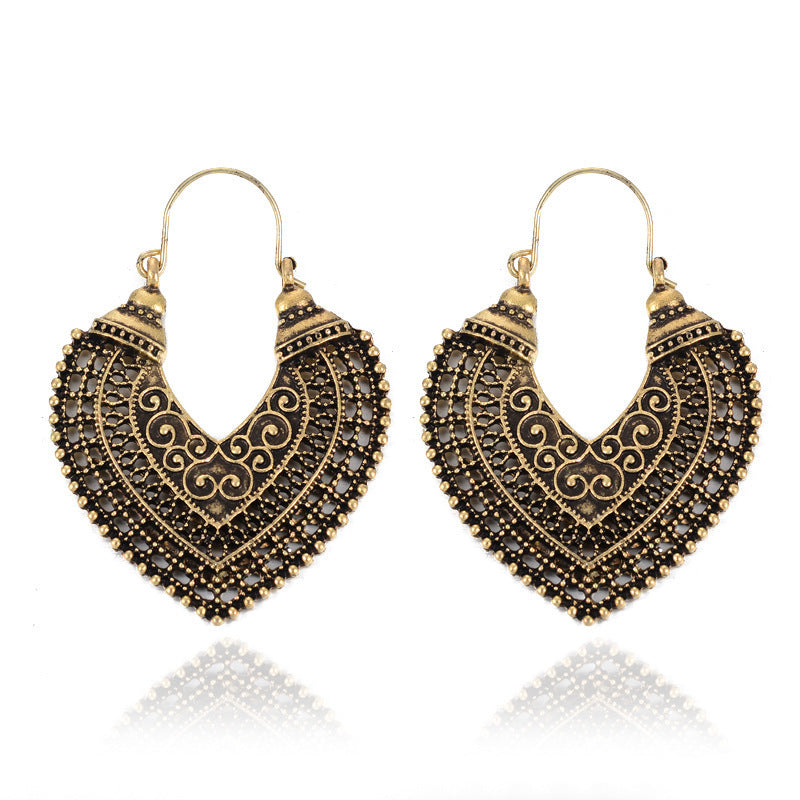 Stylish Floral Design Hollow Carved Round Earrings for Everyday Wear