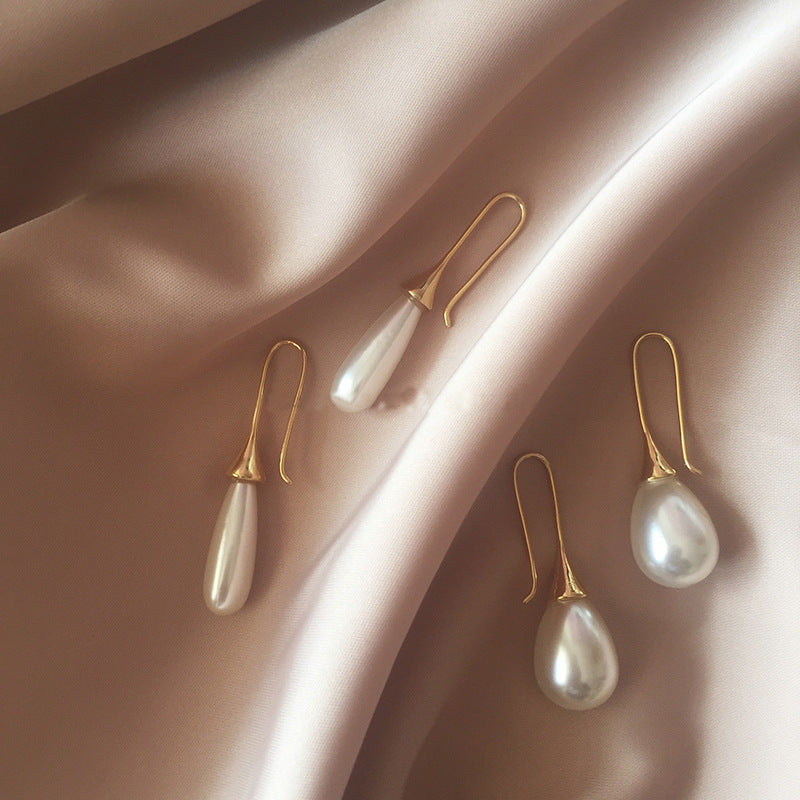 Timeless Charm: Waterdrop Pearl Earrings Enhance Every Outfit Effortlessly