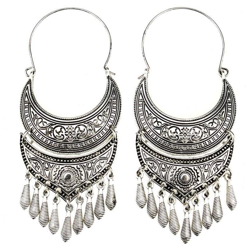 Rehaussez votre style avec des boucles d'oreilles à pampilles en forme de lune de style bohème antique tribal