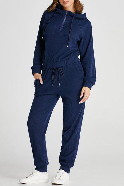 Ribbed Knit Activewear Set boosts comfort and daily style.