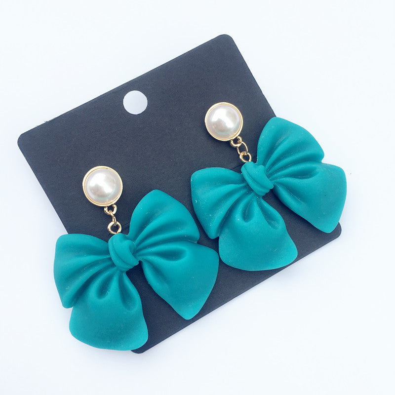 Elegant Fairy Pearl Bow Earrings Enhance Your Outfit with Timeless Charm