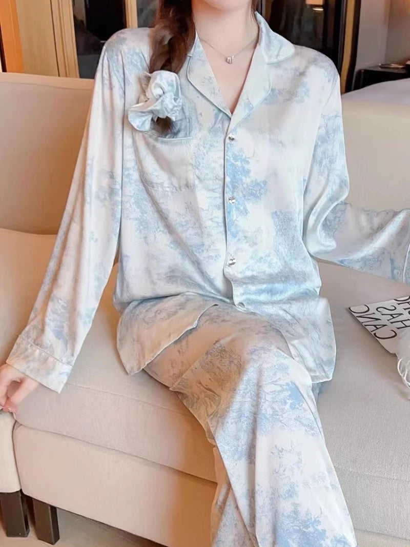 Luxury Loose Pajama Set: Smooth Print for Ultimate Comfort