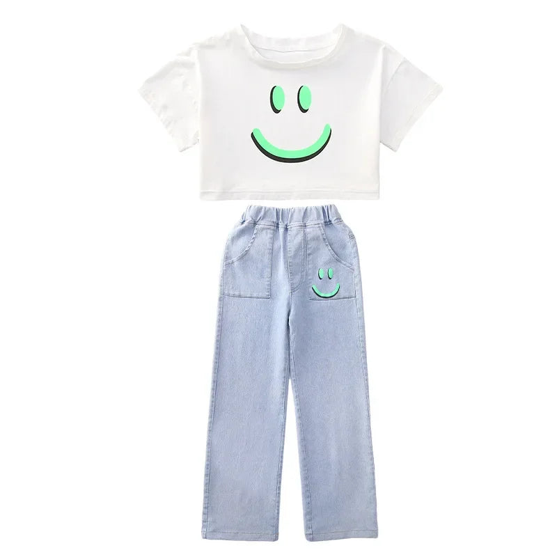 Trendy Gradeschooler Girl Crop Top and Jeans Set for Everyday Comfort