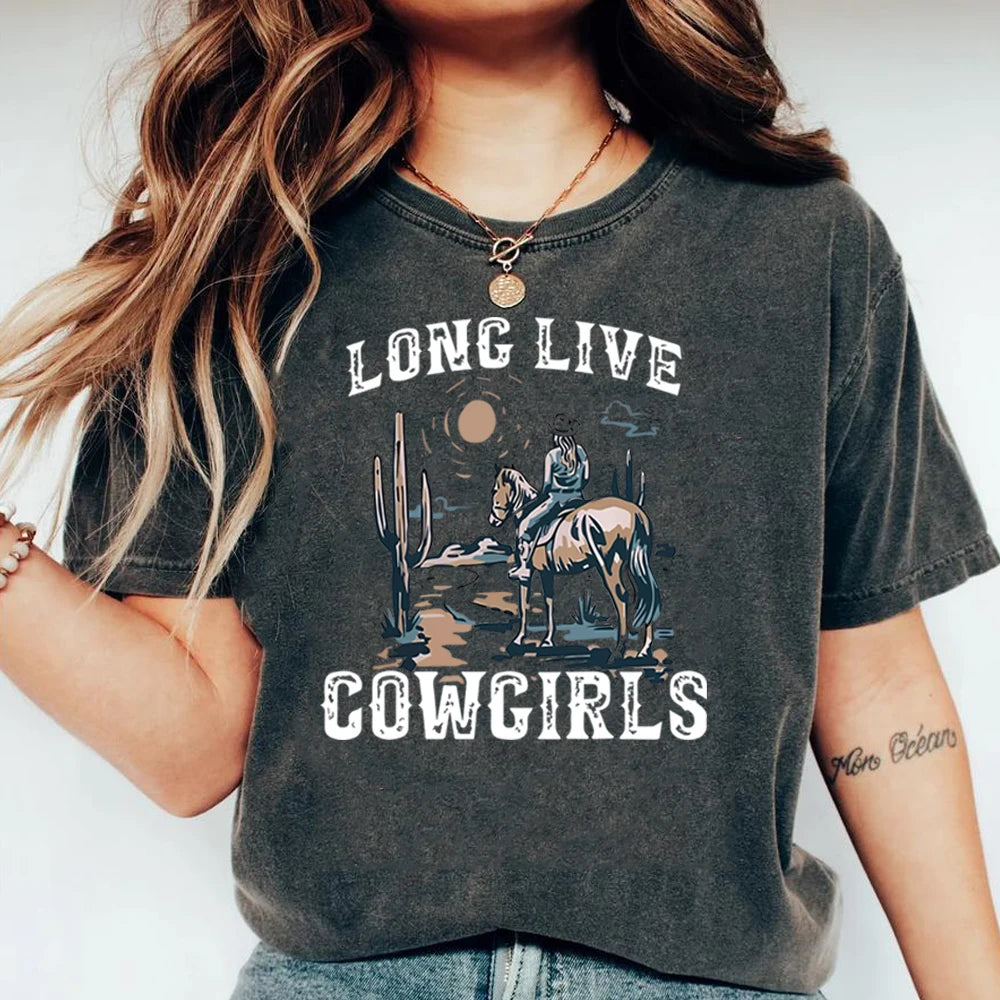 Long Live Cowgirls T-Shirt: Vintage Western Desert Style for Adventurers