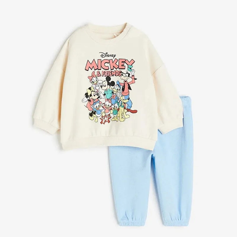 Comfortable Baby Long Sleeved Sweatshirt and Sweatpants for Cozy Warmth