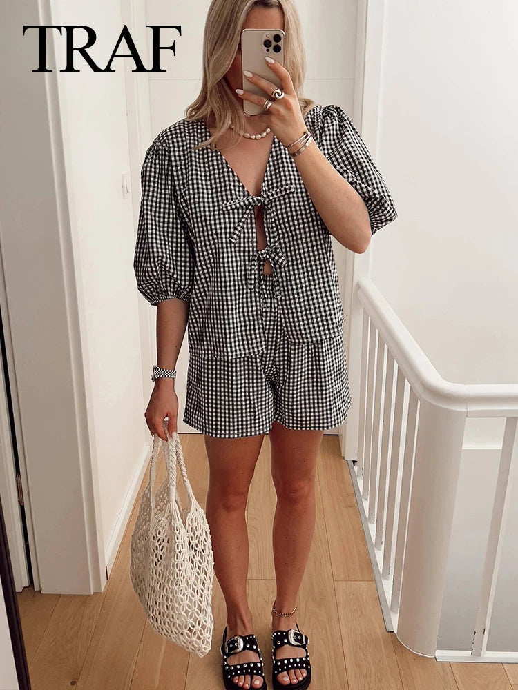 Perfect Outfit: Women’s Bow Plaid Short and Shirt Suit Set