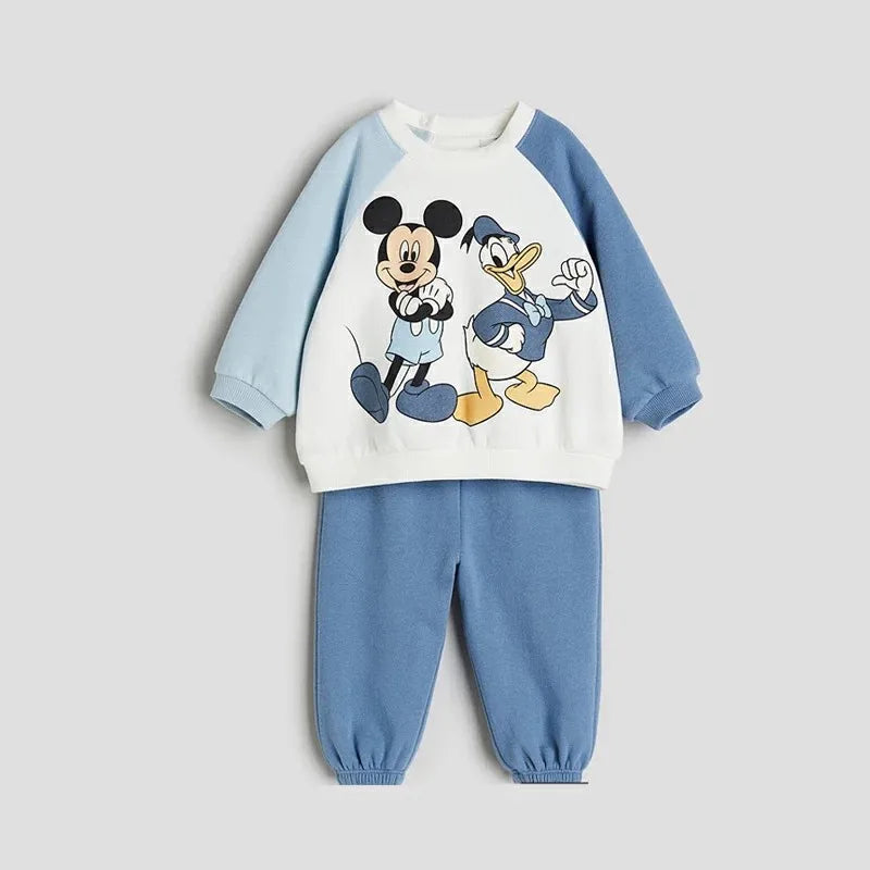 Comfortable Baby Long Sleeved Sweatshirt and Sweatpants for Cozy Warmth