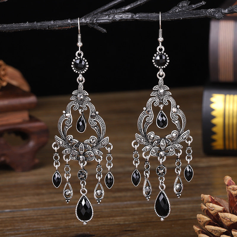 Enhance Your Look: Vintage Style Drop Earrings With Dazzling Diamonds