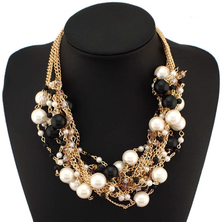 Chic Elegance: Pearl Necklace Short Clavicle Chain for Effortless Fashion