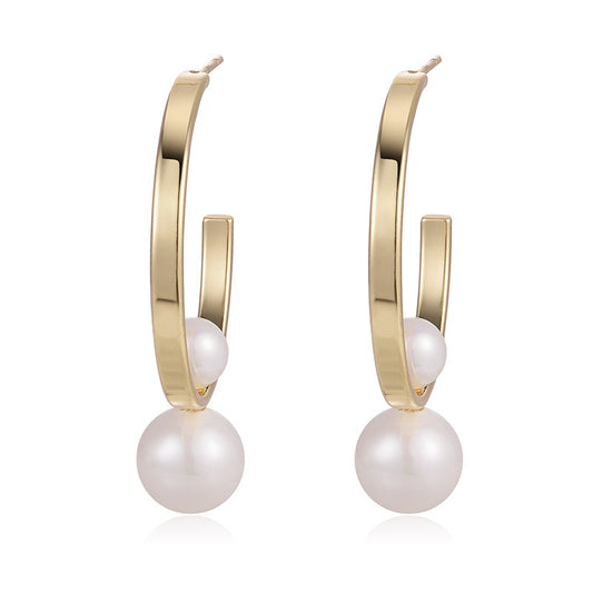 Timeless Elegance: Classic Earrings Add Versatile Beauty to Any Outfit