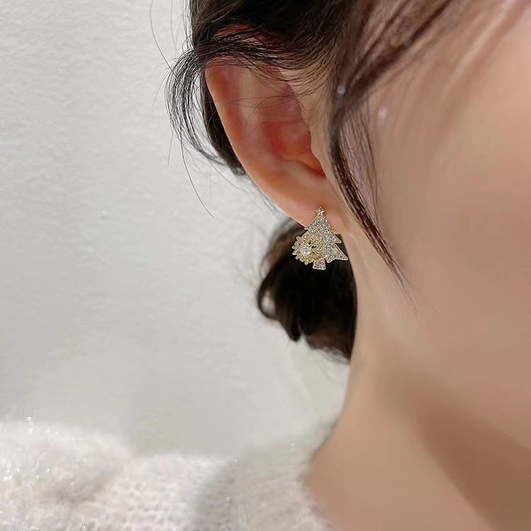 Shiny Rhinestone Snowflake Stud Earrings: Perfect Holiday Gift for Christmas!