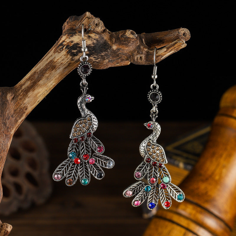 Enhance Your Look: Vintage Style Drop Earrings With Dazzling Diamonds