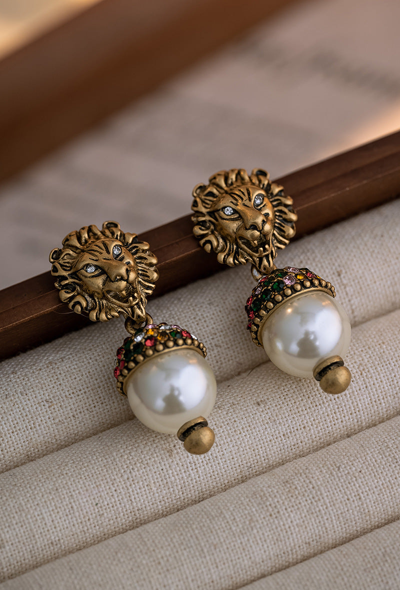 Luxurious Lion Head Vintage Pearl Earrings: Enhance Your Unique Look