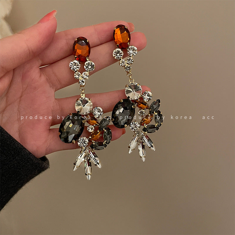 Timeless Elegance: Vintage Diamond Crystal Tassel Earrings for Any Occasion